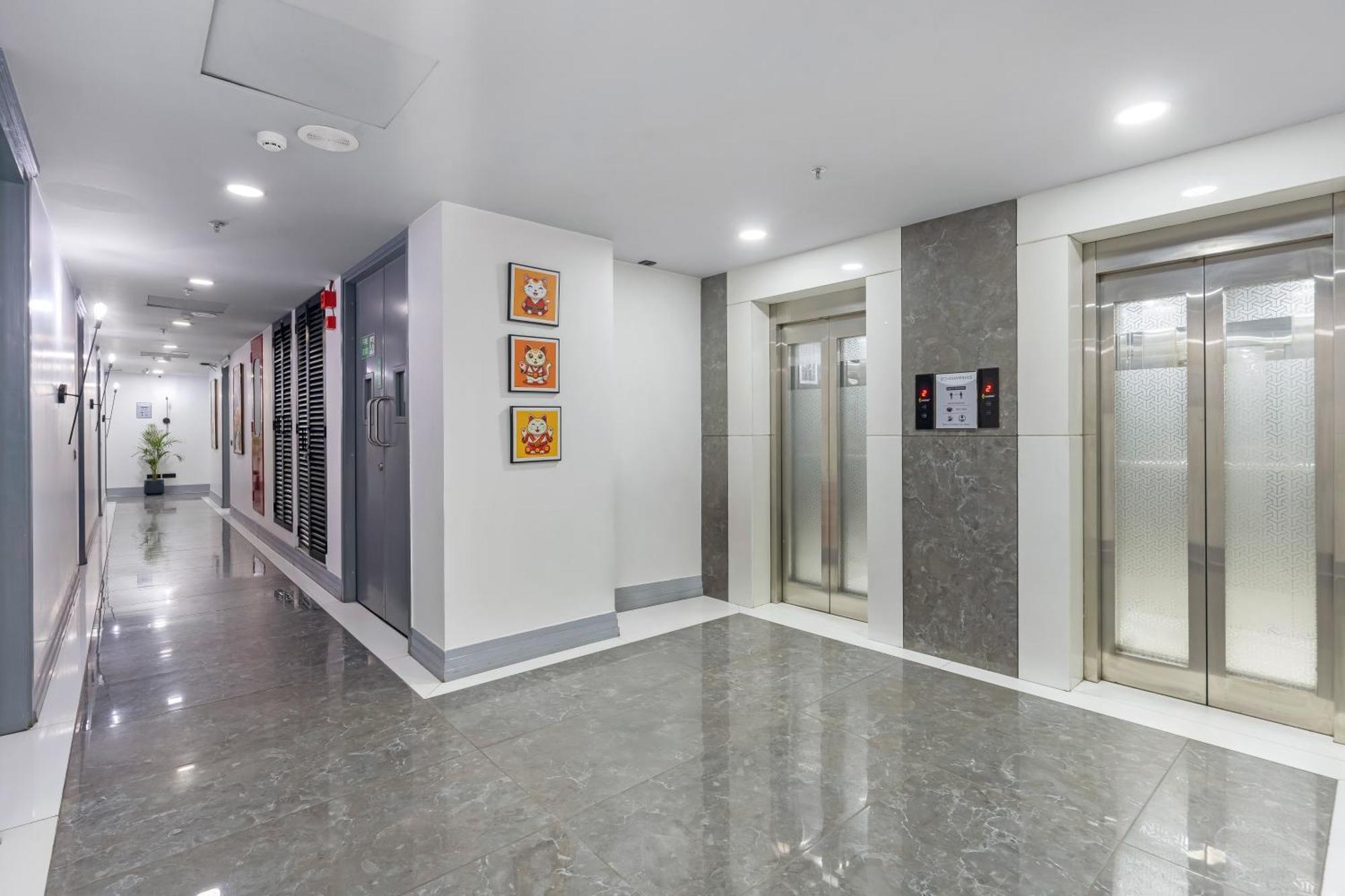 Apartment Bedchambers Luxurious Serviced In *