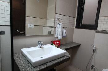 Oyo Global Business Park Gurgaon