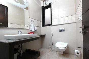 Oyo Global Business Park 3*