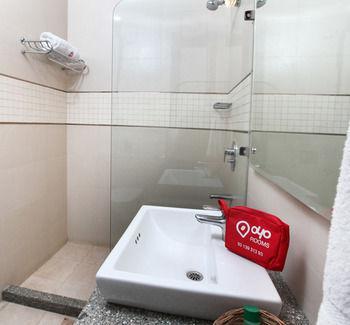 Hotel Oyo Global Business Park Gurgaon