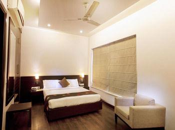 Oyo Global Business Park 3*