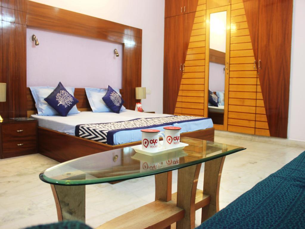 Hotel Oyo Udyog Vihar 2 3*