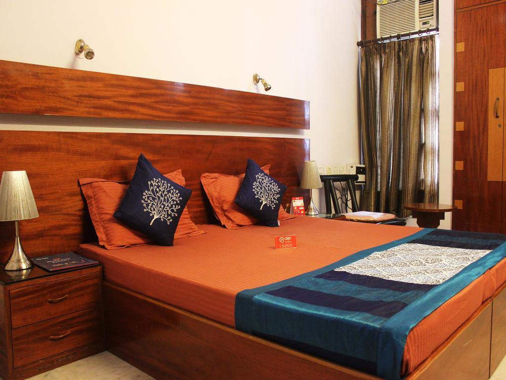 Oyo Udyog Vihar 2 Hotel 3*