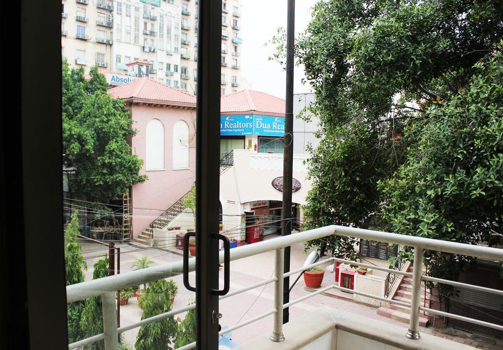 Hotel Oyo Premium Galleria Market Dlf 4 3*