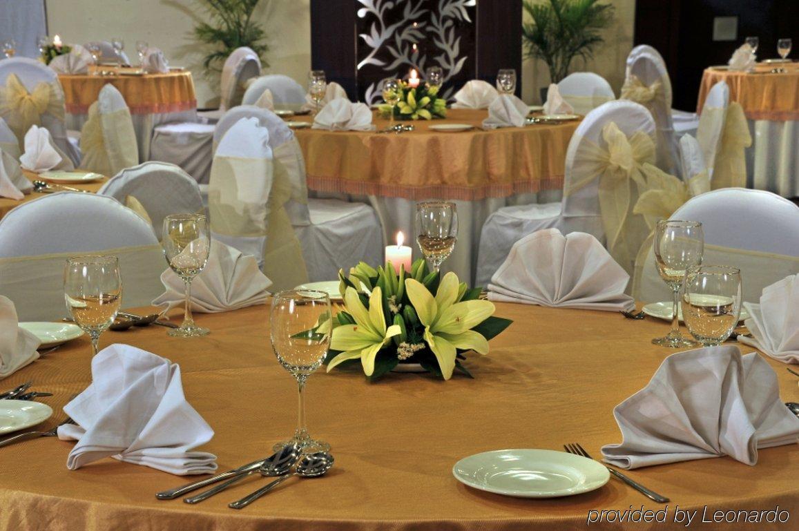 Hotel Country & By Radisson, Gurugram Sector 12 Gurgaon