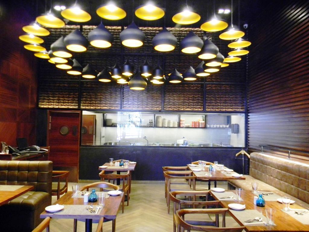 Hotel Lemon Tree Premier Center 4*