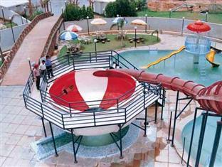 Resort Wet N Wild & 4*