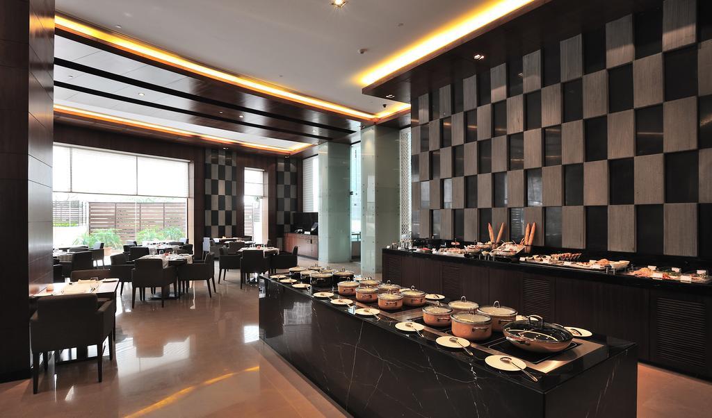 The Anya Hotel-golf Course Road 5* Gurgaon