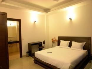 Hotel Blue Moon Residency & Restaurant