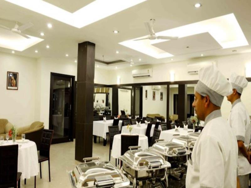 Golf View Suites-golf Course Road Hotel