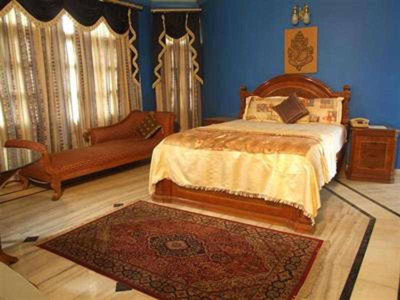 Omvilas Hotel Gurgaon