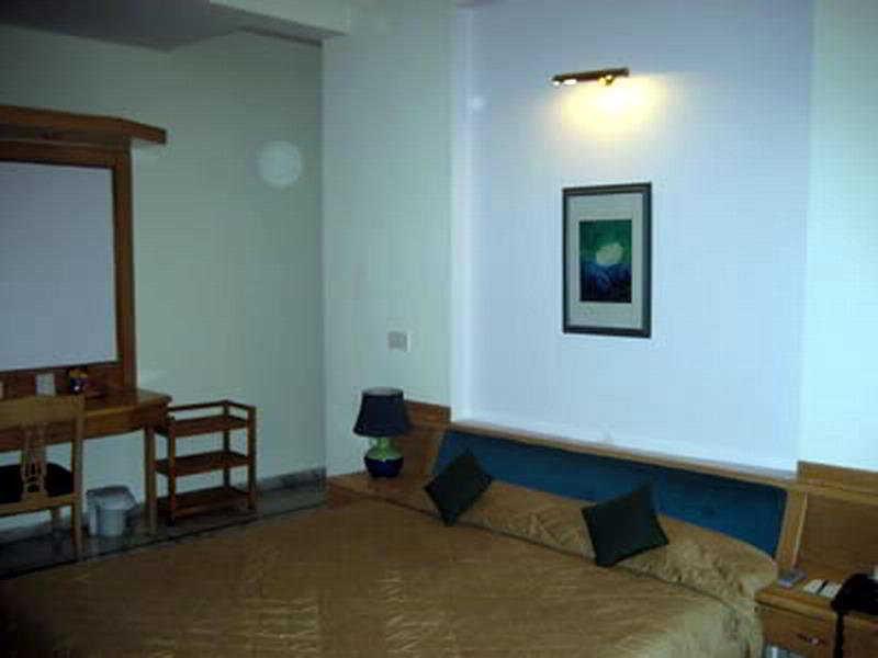 Hotel Siris 18 3*