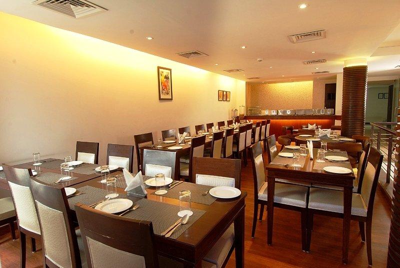 Hotel Aarone Residency Airport