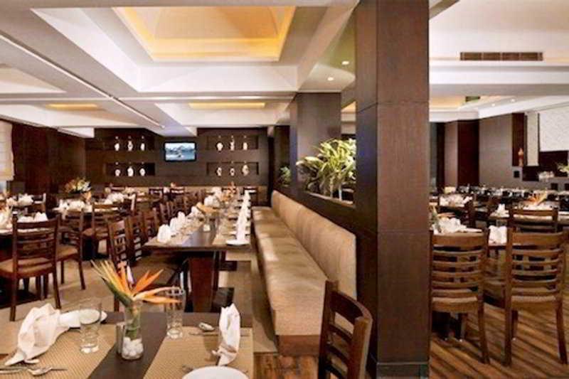Country & By Radisson, Gurugram Sector 12 4*