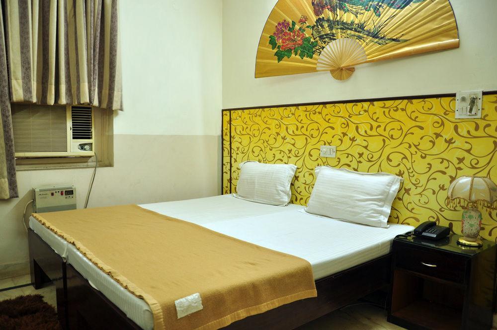 Oyo 309 The Royal Residency Hotel