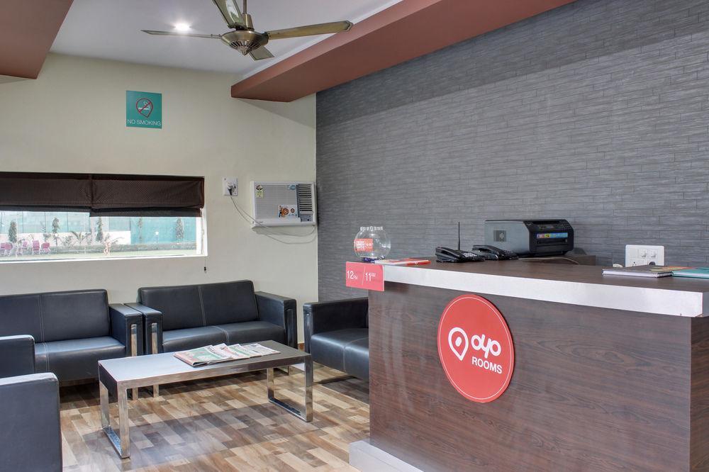 Oyo Imt Chowk Ii Hotel