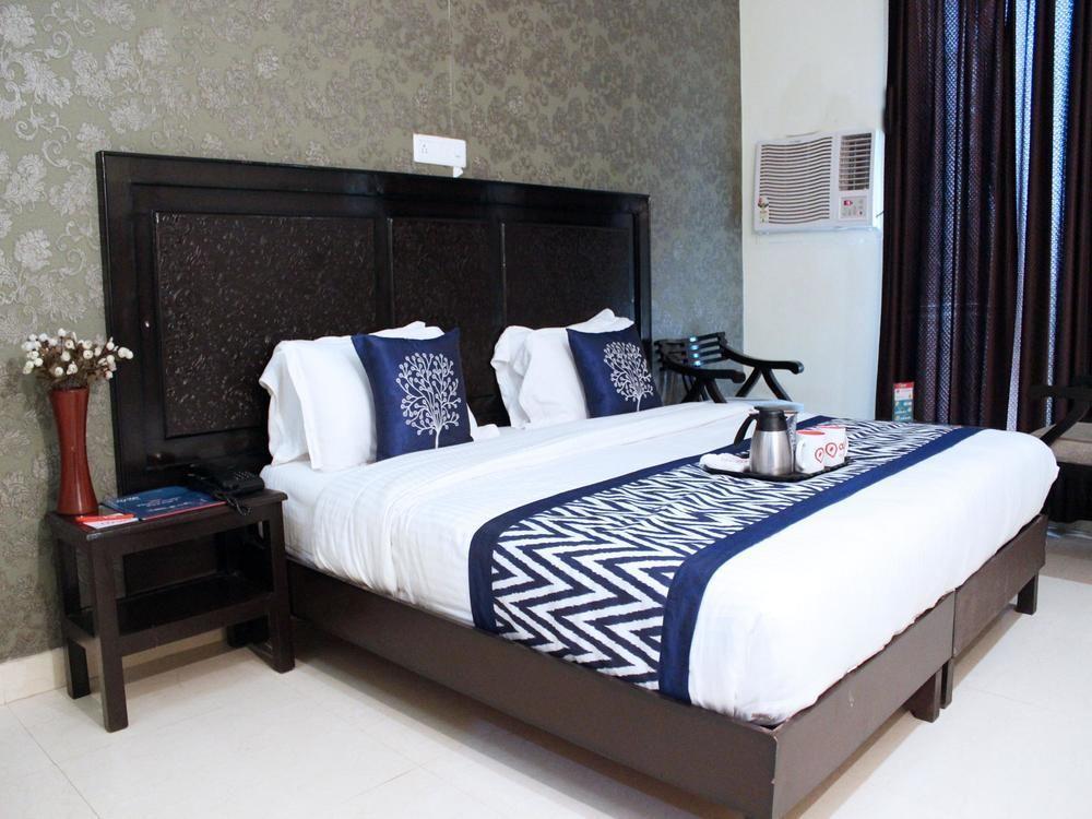 Oyo Imt Chowk Ii Hotel