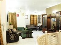 Hotel Oyo 15716 The Red Orchid 3*