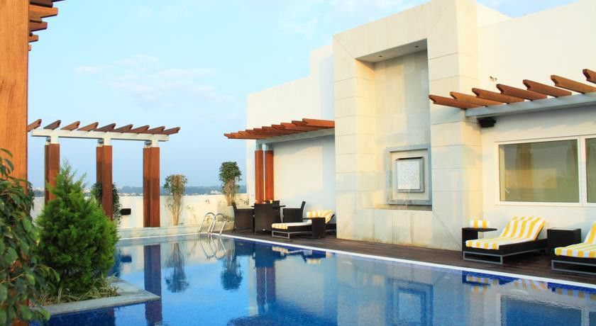 Lemon Tree Premier Center Hotel 4*