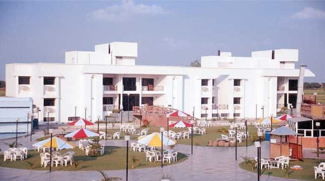 Resort Wet N Wild & Gurgaon