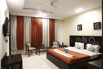 Fabhotel Golf Course Road Gurgaon