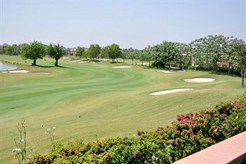 Resort Lemon Tree Hotel, Tarudhan Valley, Manesar 4*