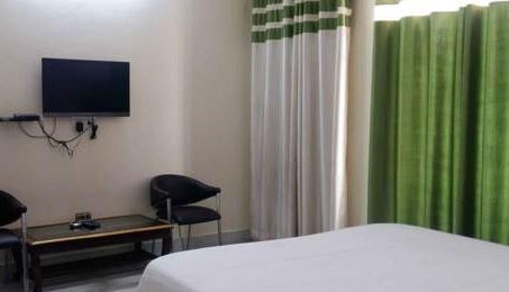 The Zion Residency Sector 38 Guest house *