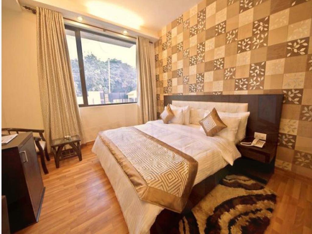 Tiara Gold Hotel Gurgaon
