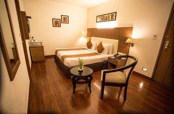 Hotel Crossroads