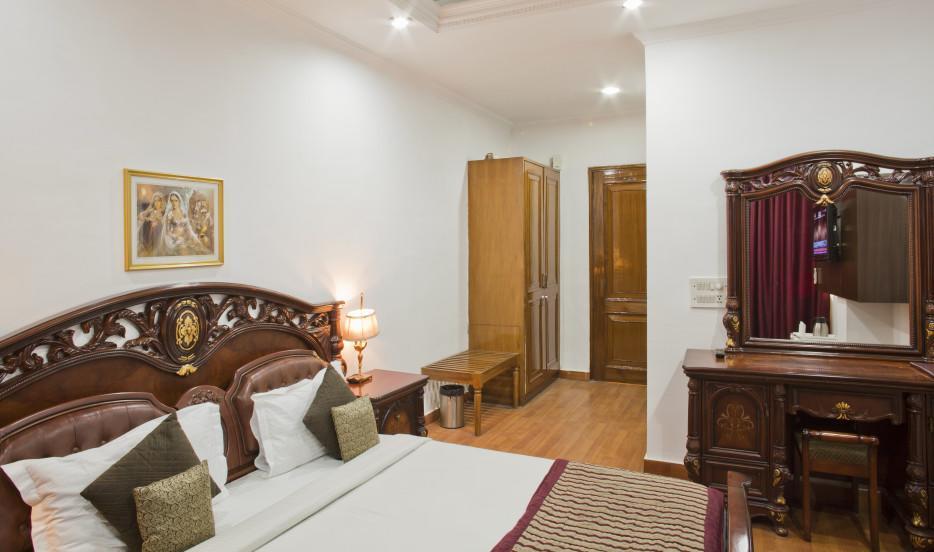 Kshitij Royale Hotel
