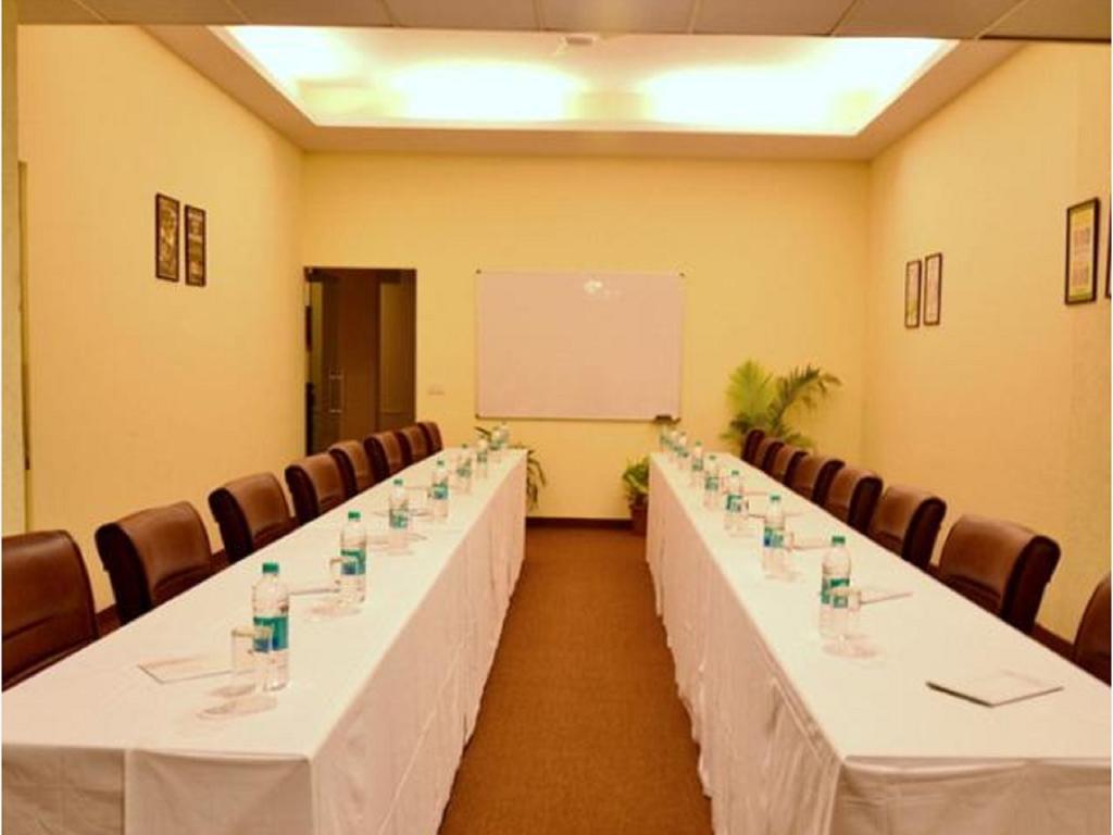 Hotel Tiara Gold Gurgaon