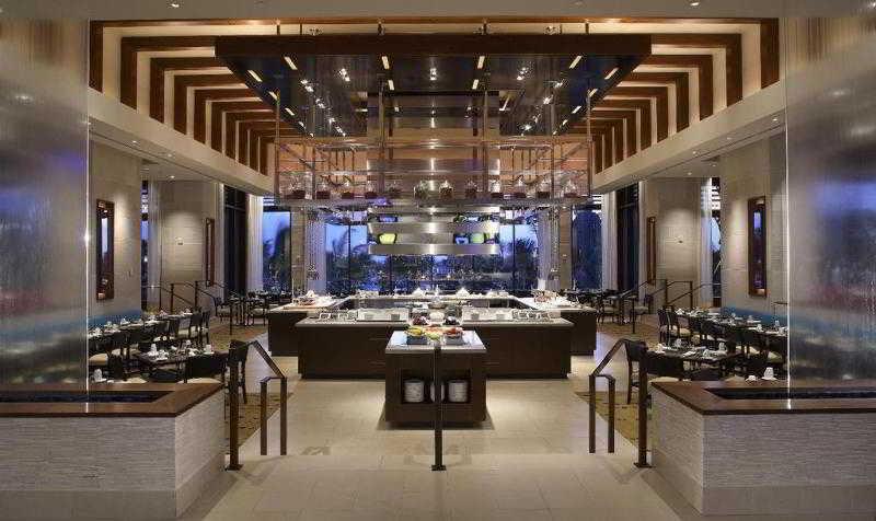 Country & By Radisson, Gurugram Sector 12 4* Gurgaon