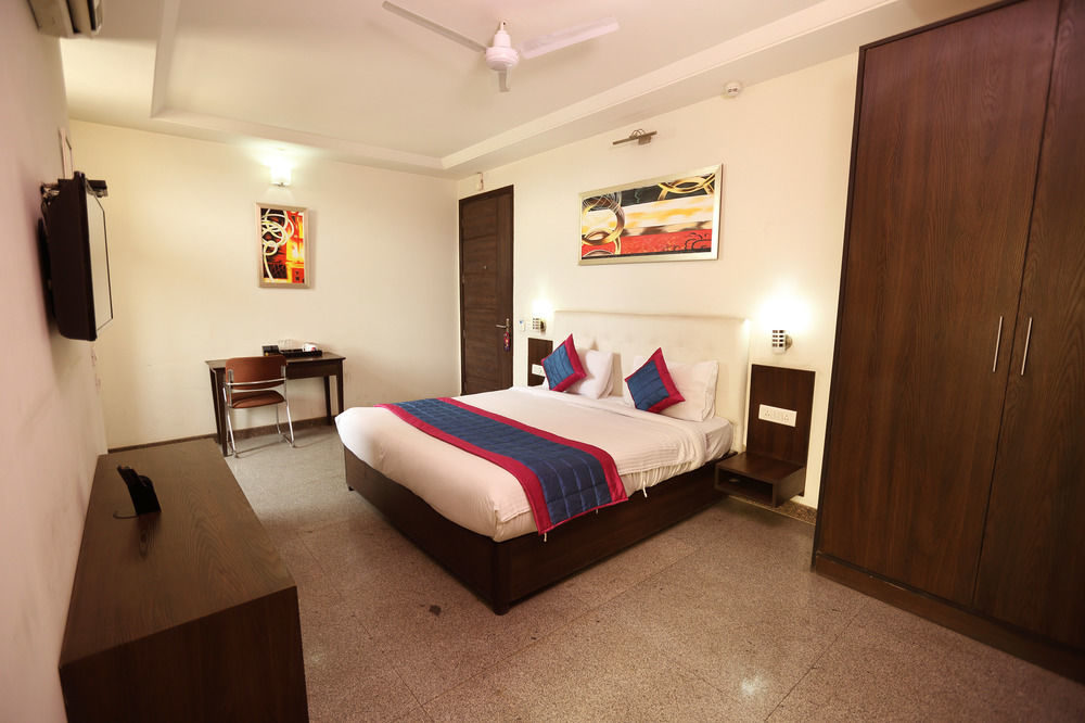 Hotel Prime Plaza Gurgaon
