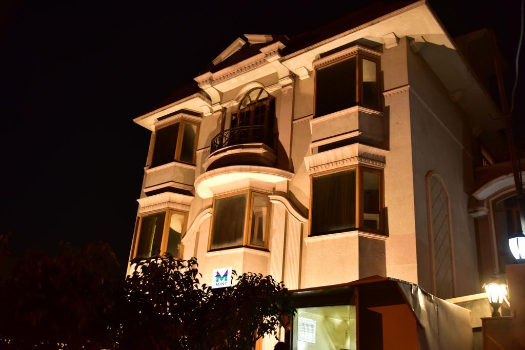 Hotel Mint Cyber