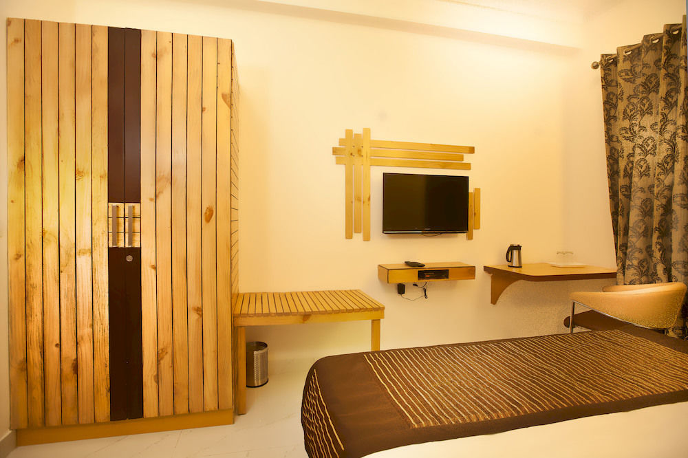 Silver Star 4* Gurgaon