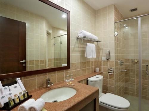 Country & By Radisson, Gurugram Sector 12 4*