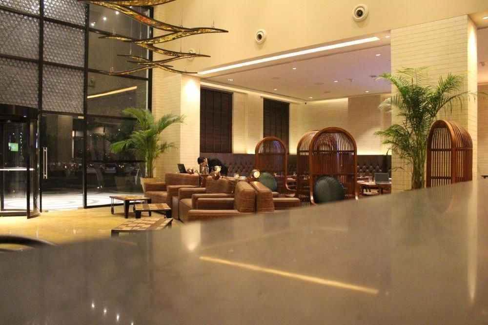 Lemon Tree Premier Center Hotel 4*