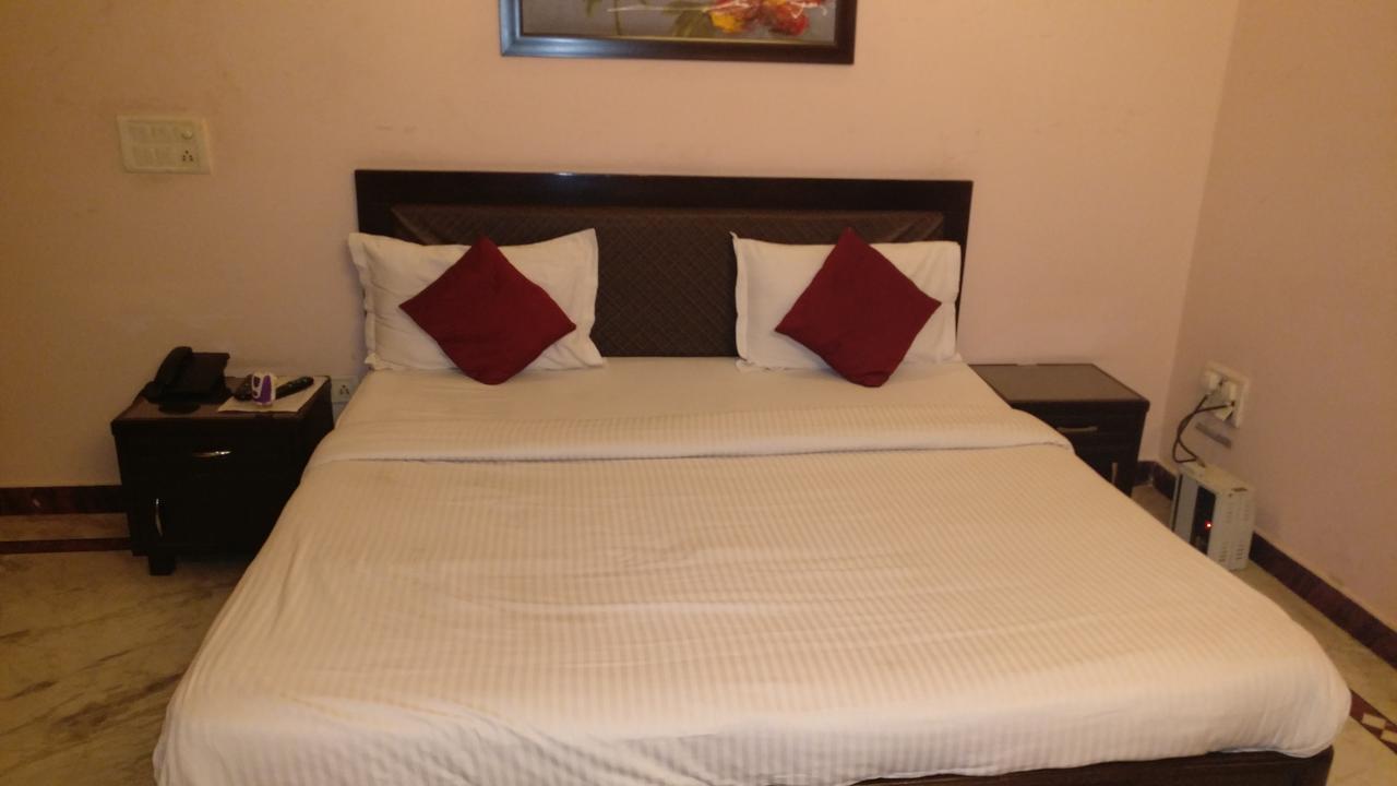 Anand Bed & Breakfast