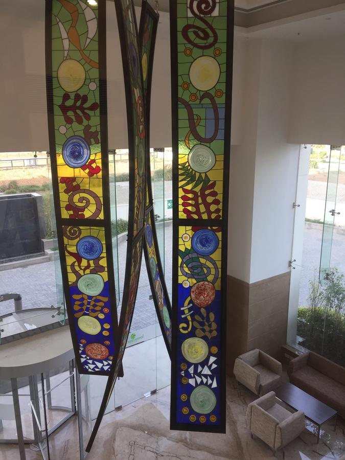 Lemon Tree Hotel, Sector 60, Gurugram Hotel