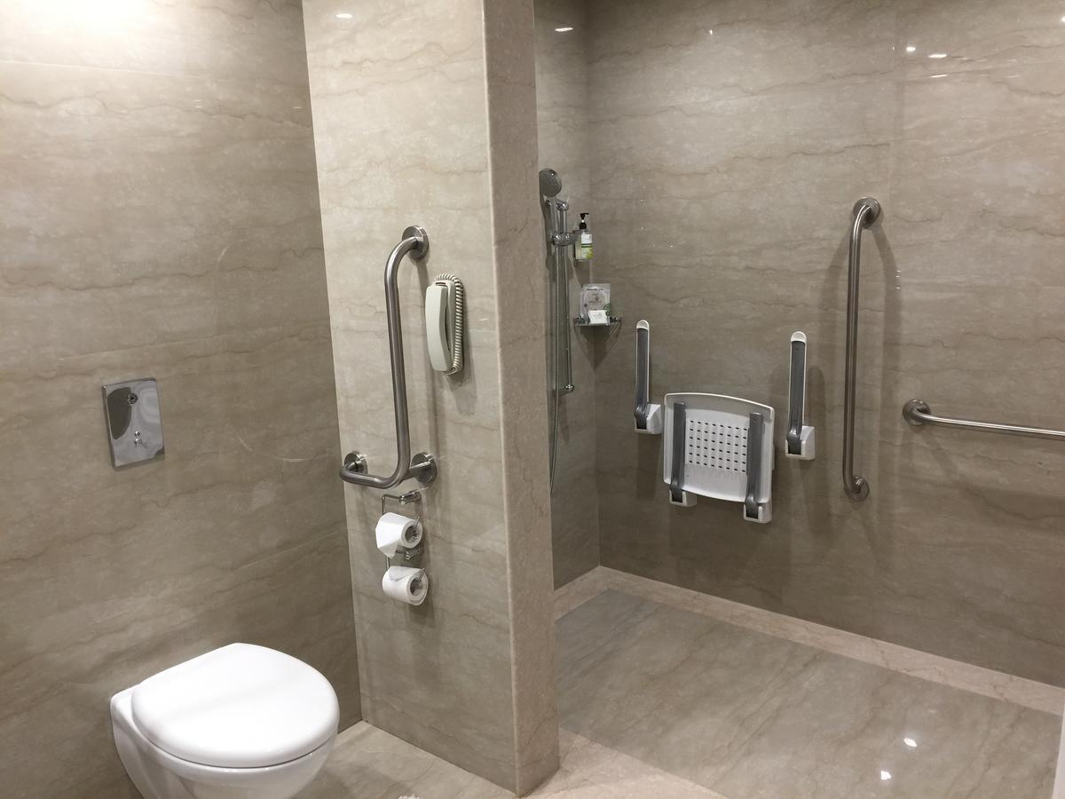 Lemon Tree Hotel, Sector 60, Gurugram Hotel 4*