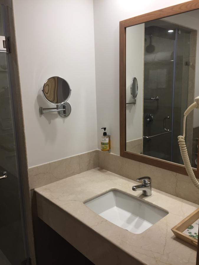 Hotel Lemon Tree Hotel, Sector 60, Gurugram 4*