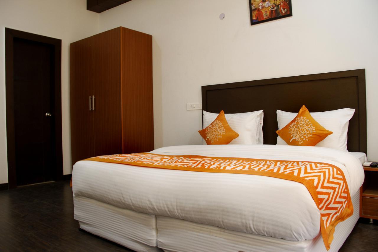 Hotel Mavens House Artemis Hospital Road Guest house Gurgaon