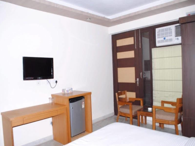 Anand Bed & Breakfast