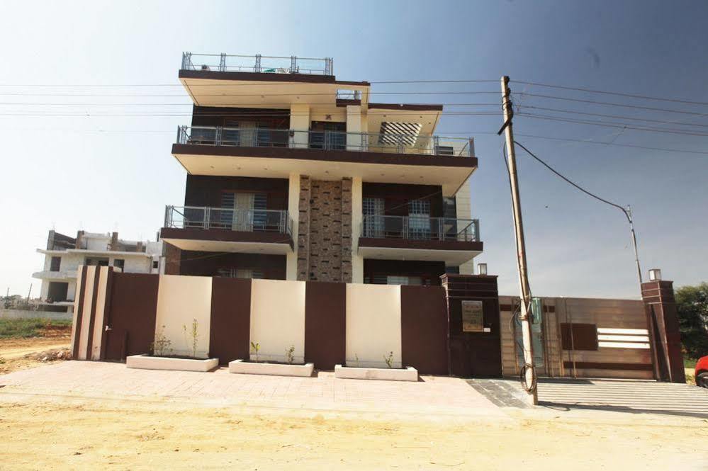 Oyo Huda Center Market 3* Gurgaon