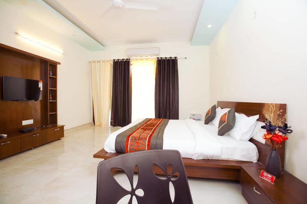 Hotel Oyo Huda Center Market