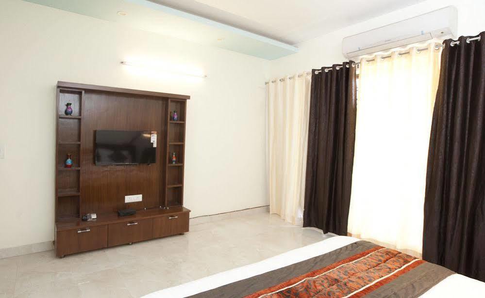 Hotel Oyo Huda Center Market