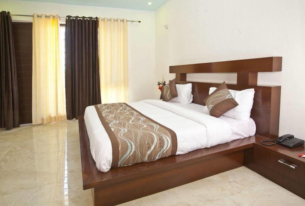 Hotel Oyo Huda Center Market 3*