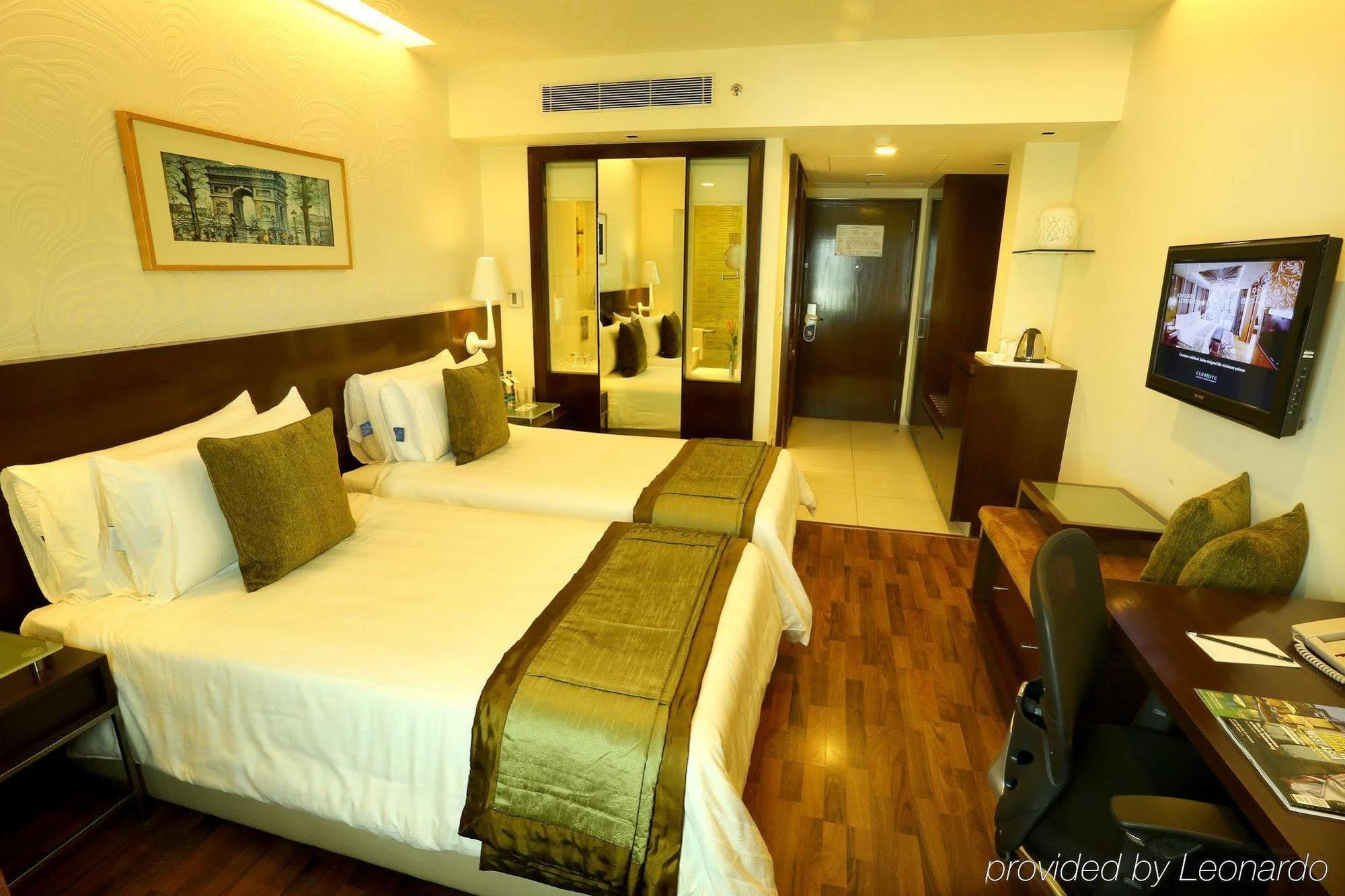 Hotel Radisson Gurugram Sohna Road Center Gurgaon