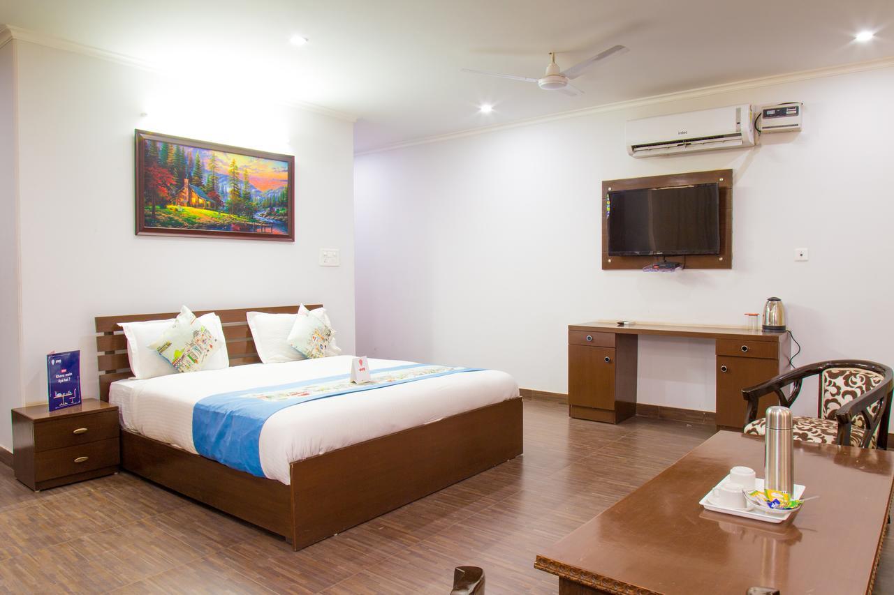 Oyo 8947 Vedanta 3*