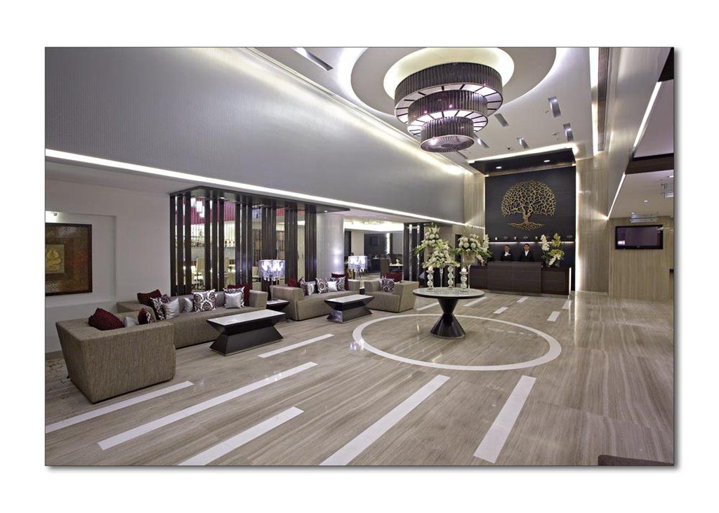 Radisson Sector 29 Gurugram 5*